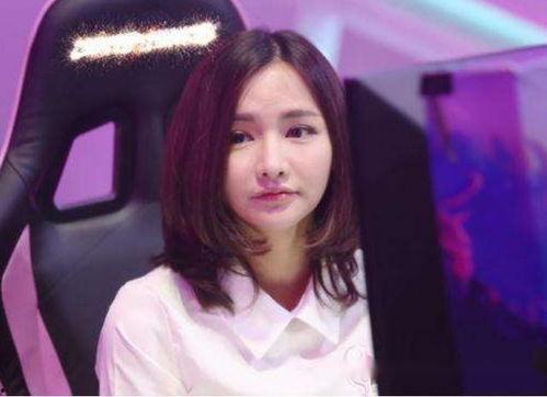 直播连麦吃瓜女博主视频,吃瓜女博主背后的故事