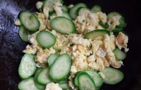 小毛瓜怎么吃美食视频,创意烹饪视频教你轻松享美味